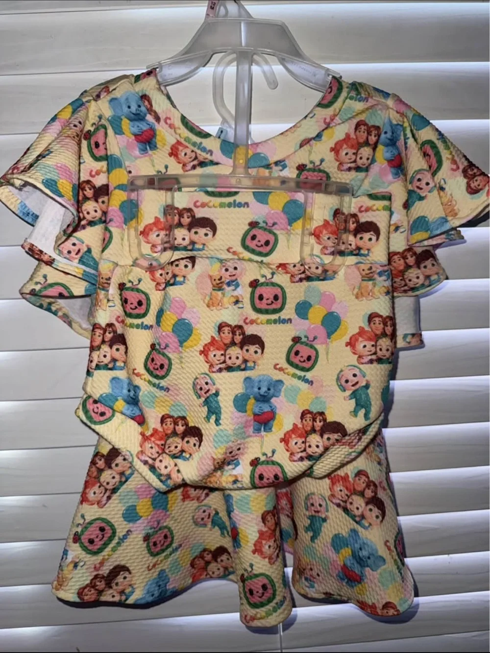 Cute Cocomelon Print outfit - Multicolor